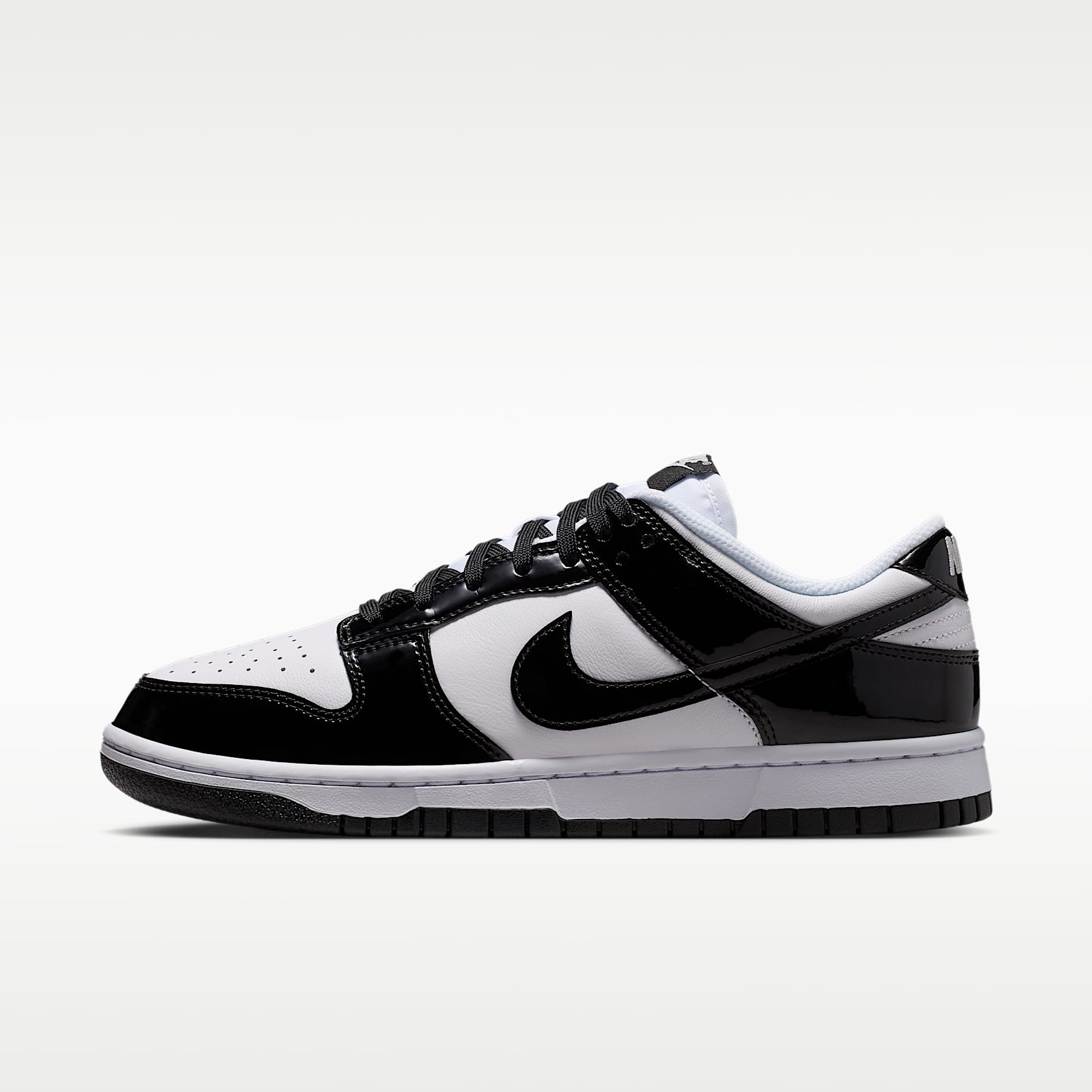 靴 NIKE DUNK LOW SE Nike Dunk Low SE Women's Shoes. Nike.com